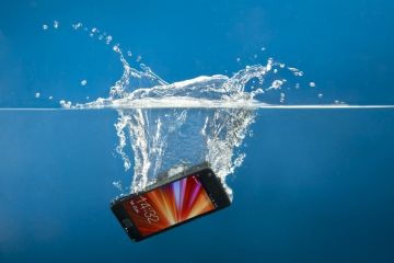 Ремонт iPhone: что делать с случае попадания жидкости?
