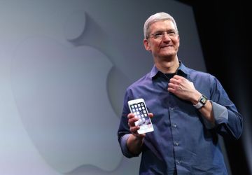 Тим Кук: забвение iPhone не грозит